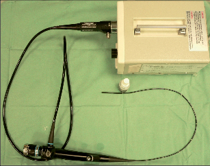 Obr. 6 – Flexibilní bronchoskop se zdrojem světla